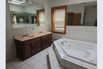441 N Central Park Avenue, Chicago, IL 60624 - Photo 25
