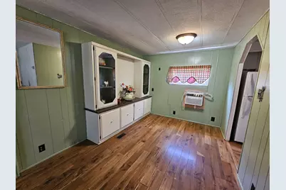 100 S East Street, Chicago, IL 62898 - Photo 15