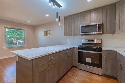 1335 Briar Court, Des Plaines, IL 60018 - Photo 7