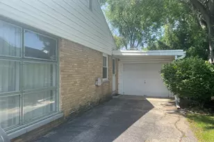 1948 Lincoln Ave, Northbrook, IL 60062 - Photo 15
