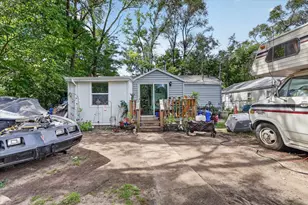 2831 Collins St, Rockford, IL 61109 - Photo 1