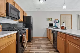 10149 Monarch Rd, Roscoe, IL 61073 - Photo 11