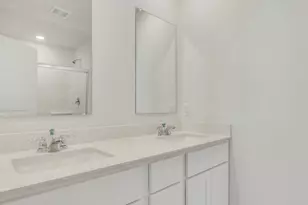 27684 Maecliff Dr, Warrenville, IL 60555 - Photo 17