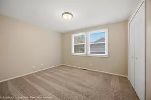 651 Woodhollow Ln, Buffalo Grove, IL 60089 - Photo 23