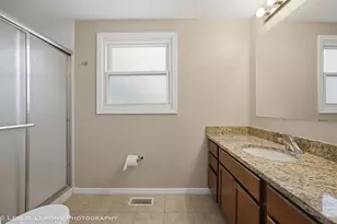 651 Woodhollow Ln, Buffalo Grove, IL 60089 - Photo 19