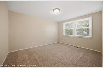 651 Woodhollow Lane, Buffalo Grove, IL 60089 - Photo 21