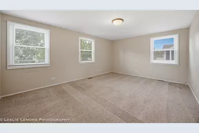 651 Woodhollow Lane, Buffalo Grove, IL 60089 - Photo 17