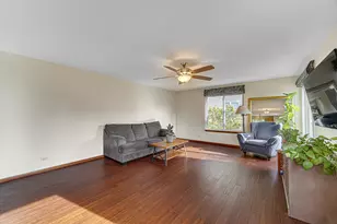 15 Berkshire Ct, South Elgin, IL 60177 - Photo 13