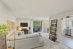 1774 Gloucester Ct, Wheaton, IL 60189 - Photo 5