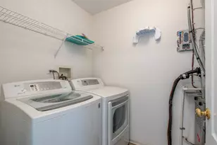 1239 Spaulding Rd, Bartlett, IL 60103 - Photo 23
