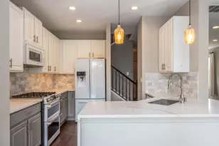 1239 Spaulding Rd, Bartlett, IL 60103 - Photo 7