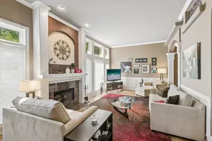 876 N Maple Ave, Palatine, IL 60067 - Photo 5