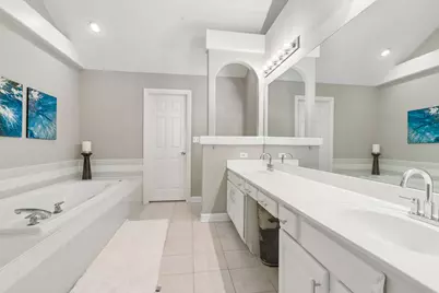 876 N Maple Avenue, Palatine, IL 60067 - Photo 17