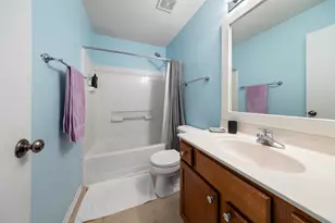 2043 S Kristina Ln, Round Lake, IL 60073 - Photo 13