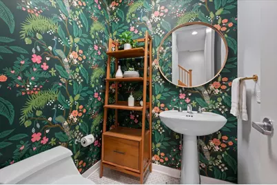1942 N Wolcott Avenue, Chicago, IL 60622 - Photo 7