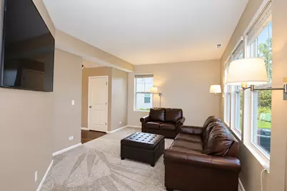 667 Anchorage Court, Pingree Grove, IL 60140 - Photo 5