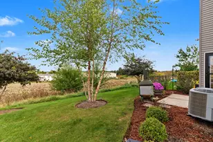 667 Anchorage Ct, Pingree Grove, IL 60140 - Photo 35