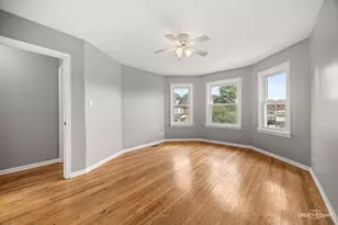 2608 E 74th Pl, Chicago, IL 60649 - Photo 15