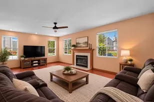 115 E Meadow Dr, Cortland, IL 60112 - Photo 7