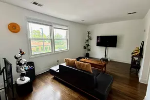 7507 W 58th St, Summit, IL 60501 - Photo 3