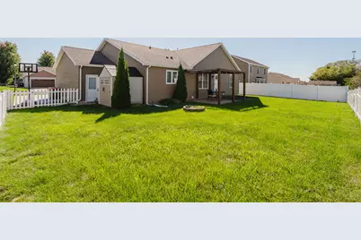 501 Newcastle Drive, Mackinaw, IL 61755 - Photo 43