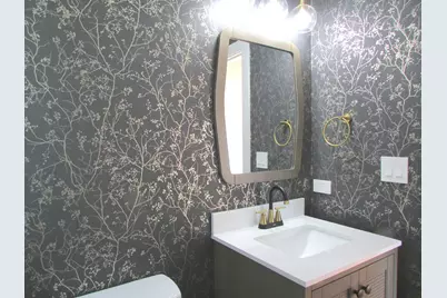 1743 N 34th Avenue, Stone Park, IL 60165 - Photo 9