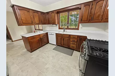 2016 E 2100 North Road, Watseka, IL 60970 - Photo 7