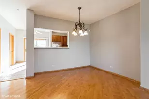 732 Hanbury Dr, Des Plaines, IL 60016 - Photo 5