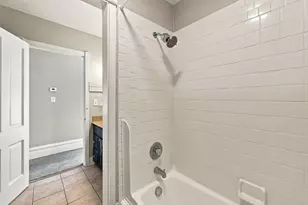 638 S Hough St, Barrington, IL 60010 - Photo 21