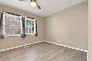101 Emerson Dr, Schaumburg, IL 60193 - Photo 33