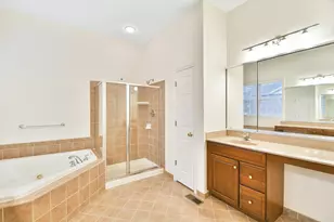 19 Eagle Ridge Dr, Hawthorn Woods, IL 60047 - Photo 27