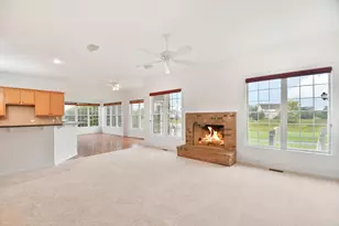 19 Eagle Ridge Dr, Hawthorn Woods, IL 60047 - Photo 15