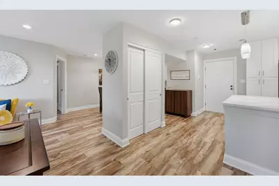 1200 W Northwest Highway #307, Mount Prospect, IL 60056 - Photo 11