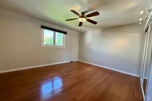 3008 W 110th Pl, Chicago, IL 60655 - Photo 11