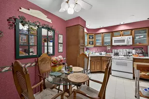 225 Lake Blvd, Buffalo Grove, IL 60089 - Photo 5