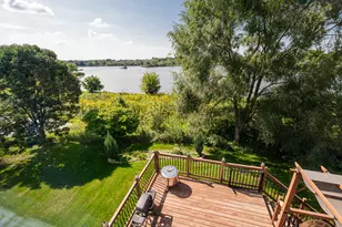 1777 Napa Suwe Ct, Wauconda, IL 60084 - Photo 3