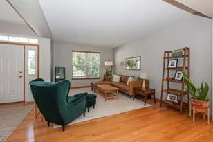 1777 Napa Suwe Ct, Wauconda, IL 60084 - Photo 9