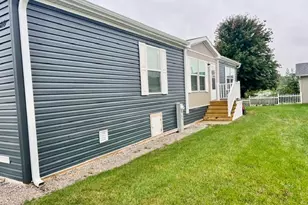 23649 W Lakepoint Dr, Channahon, IL 60410 - Photo 3