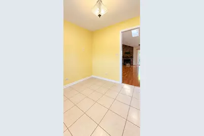 1006 Brentwood Circle, Buffalo Grove, IL 60089 - Photo 9