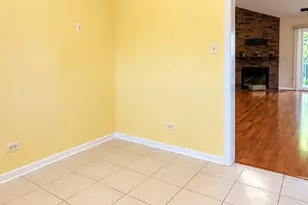 1006 Brentwood Cir, Buffalo Grove, IL 60089 - Photo 9