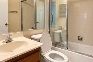 1006 Brentwood Cir, Buffalo Grove, IL 60089 - Photo 13