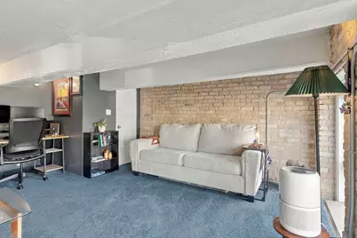 1111 W Cornelia Avenue #102, Chicago, IL 60657 - Photo 15