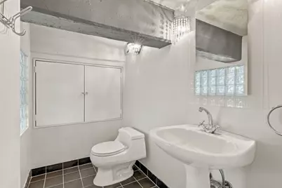 1111 W Cornelia Avenue #102, Chicago, IL 60657 - Photo 17