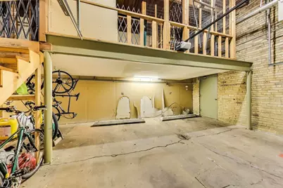 1111 W Cornelia Avenue #102, Chicago, IL 60657 - Photo 27