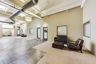 1111 W Cornelia Ave, Chicago, IL 60657 - Photo 25
