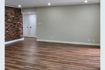 601 W Huntington Commons Road #313, Mount Prospect, IL 60056 - Photo 9