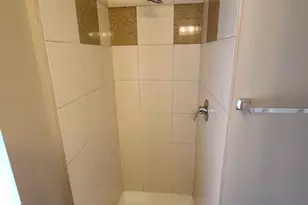 2318 W Rosemont Ave, Chicago, IL 60659 - Photo 11