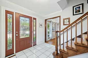 163 Stonegate Ct, Glen Ellyn, IL 60137 - Photo 3