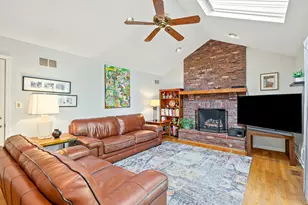 163 Stonegate Ct, Glen Ellyn, IL 60137 - Photo 13