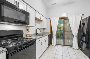 5373 Newport Dr, Lisle, IL 60532 - Photo 5